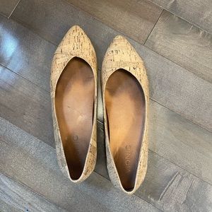 Vionic Cork Pointy Toe Flat 359caballo size 7M